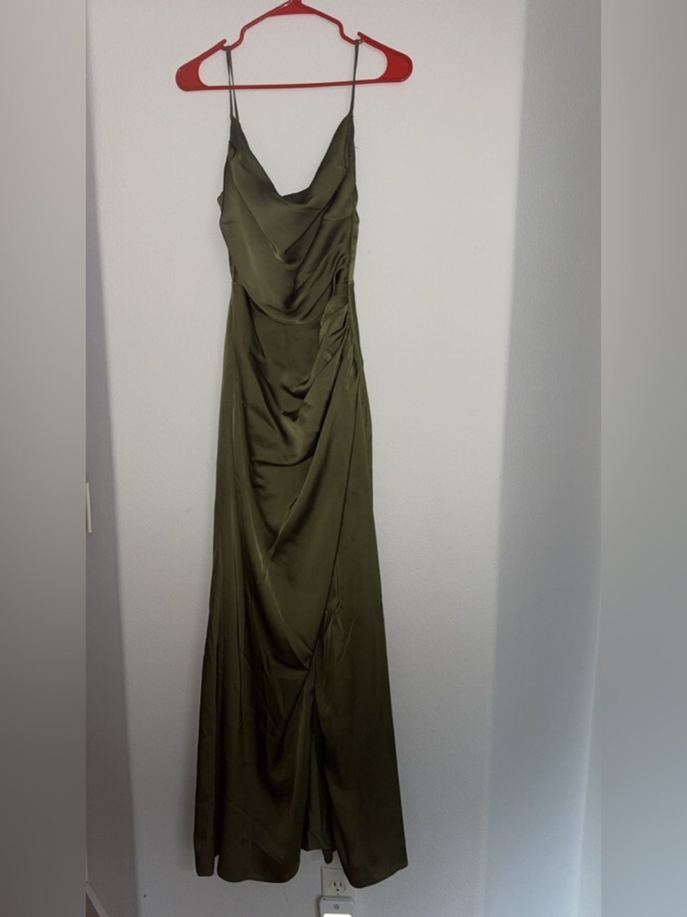 BIRDY GREY: BRIDESMAID DRESS MARTINI GREEN - MATTE SATIN -
STYLE: the Lydia - Picture 4 of 11